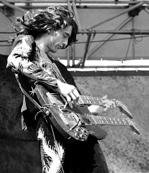 jimmy page, oakland 1977    led zeppelin